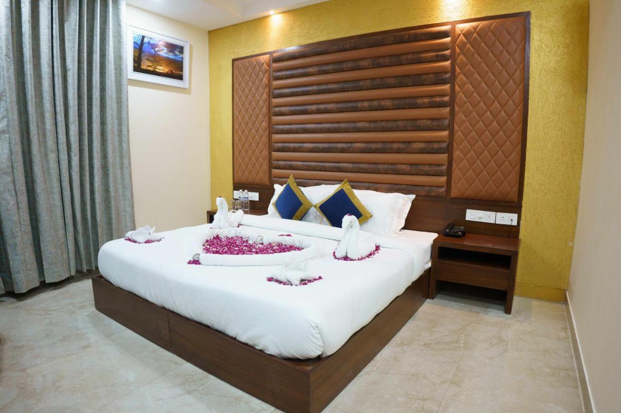 Hotel Vihaan Residency Zirakpur Exterior foto